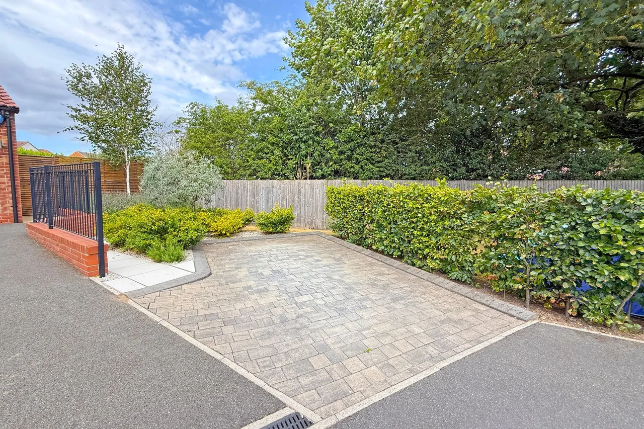 St. Thomas's Way, Green Hammerton, YO26, photo 21