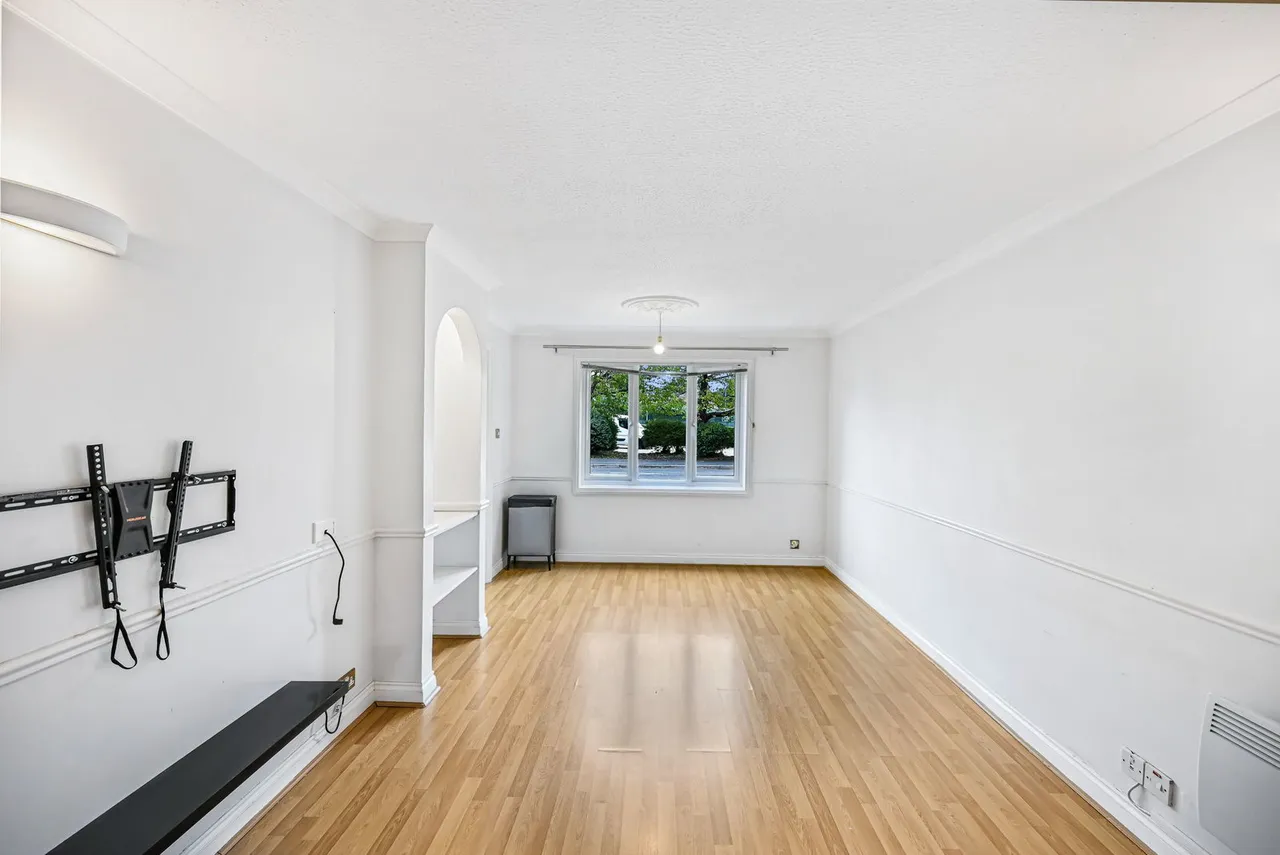 Haydon Close, Bush Hill Park, Enfield EN1, photo 4