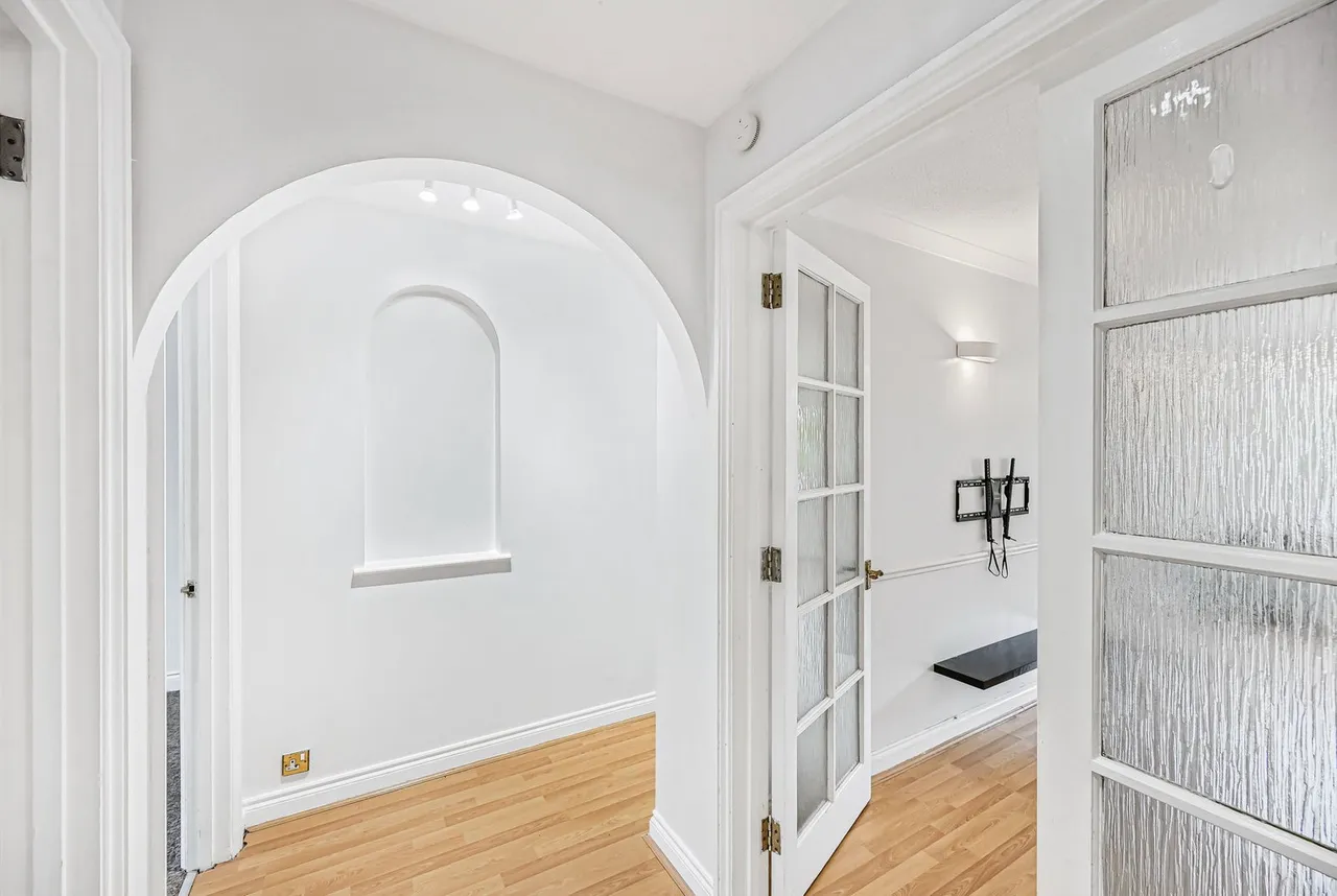 Haydon Close, Bush Hill Park, Enfield EN1, photo 7