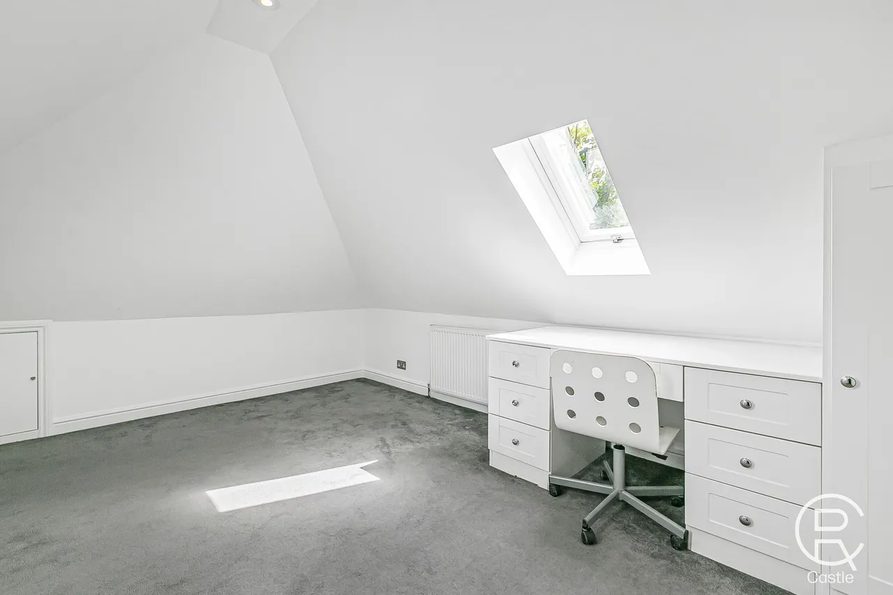 Heath Close, London, W5, photo 6