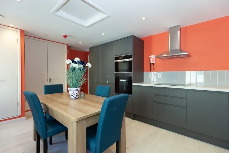 1 bed house to rent, Cowley Road, Oxford, OX4