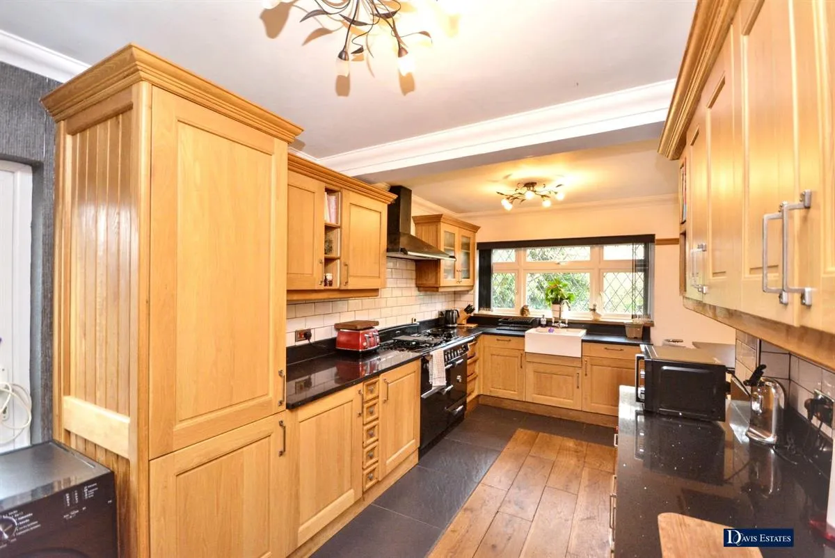 Hamilton Drive, Harold Wood, RM3, photo 6