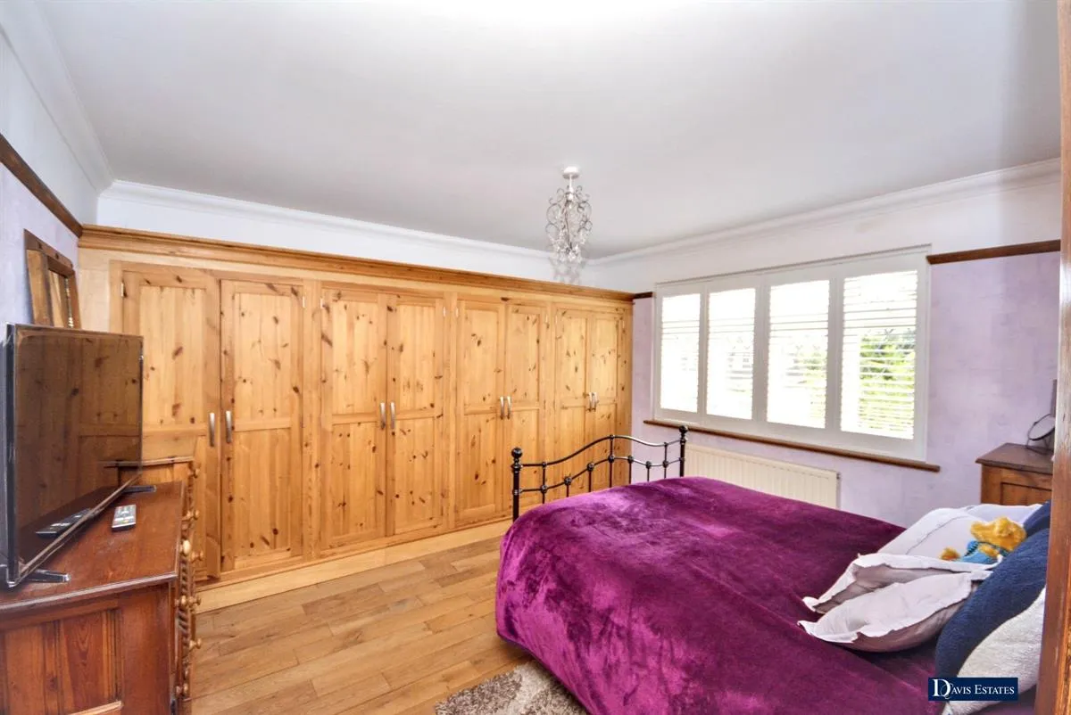 Hamilton Drive, Harold Wood, RM3, photo 8