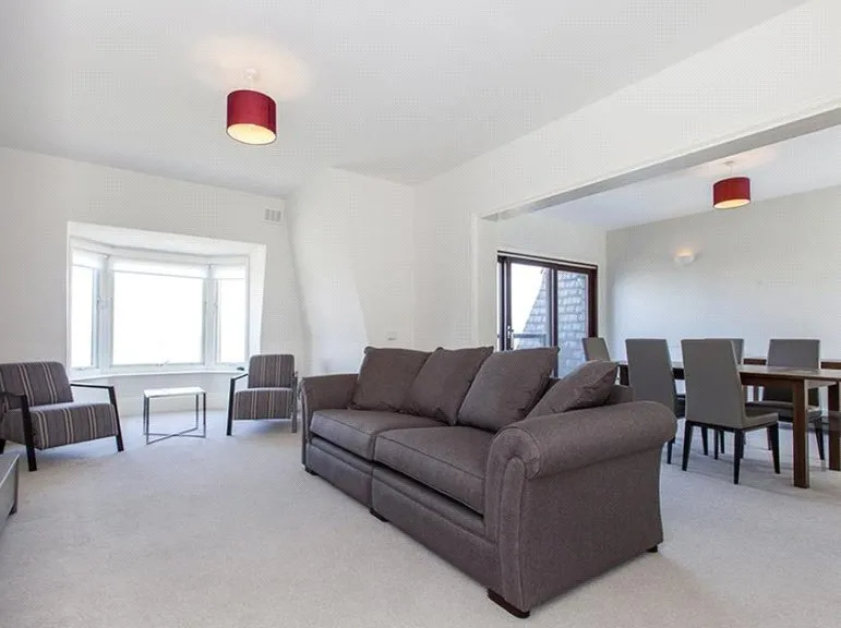 4 bed flat to rent, Park Road, St Johns Wood, NW8