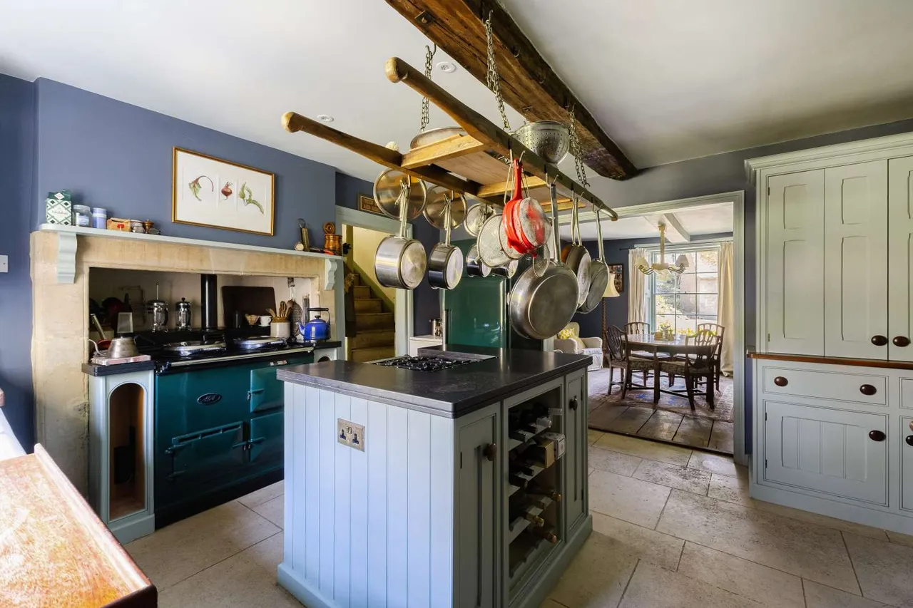 Corsley, BA12, photo 4