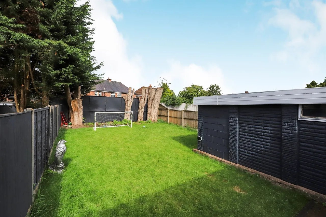 Cannock Road, Featherstone, WV10, photo 2