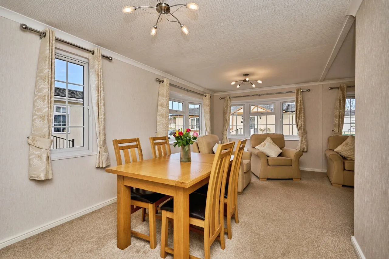 Avenue Road, Sandown, PO36, photo 7