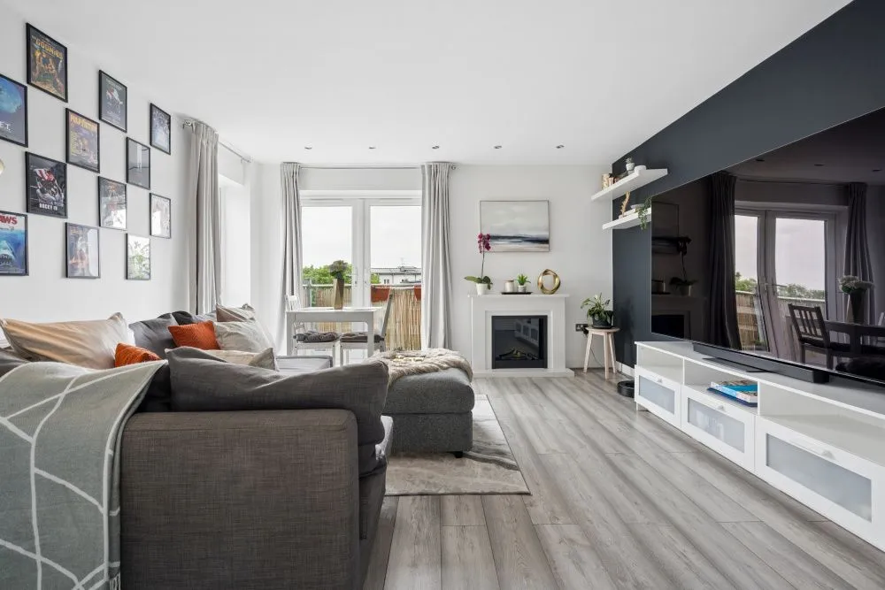 2 bed flat for sale — Observer Drive, Watford, WD18 7GA