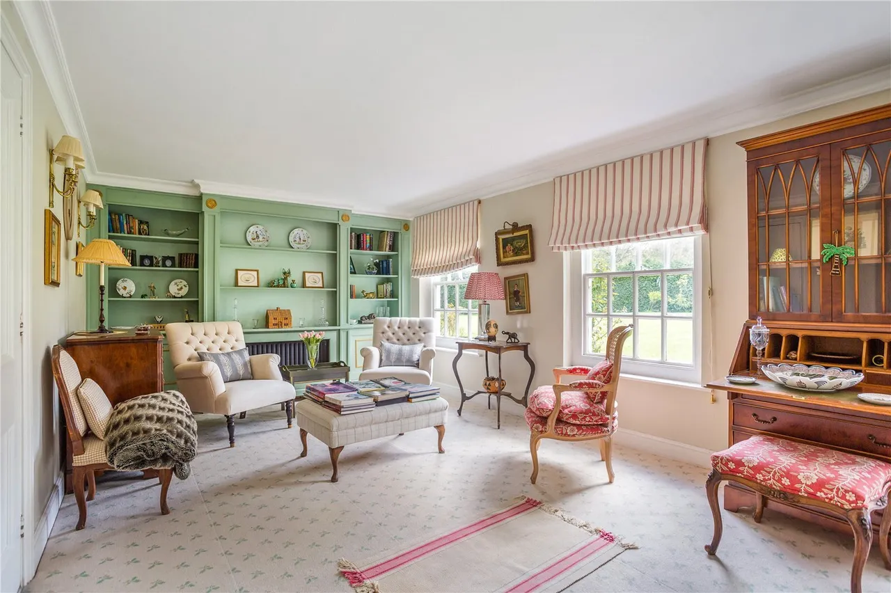 Ermin Street, Hungerford, RG17, photo 5