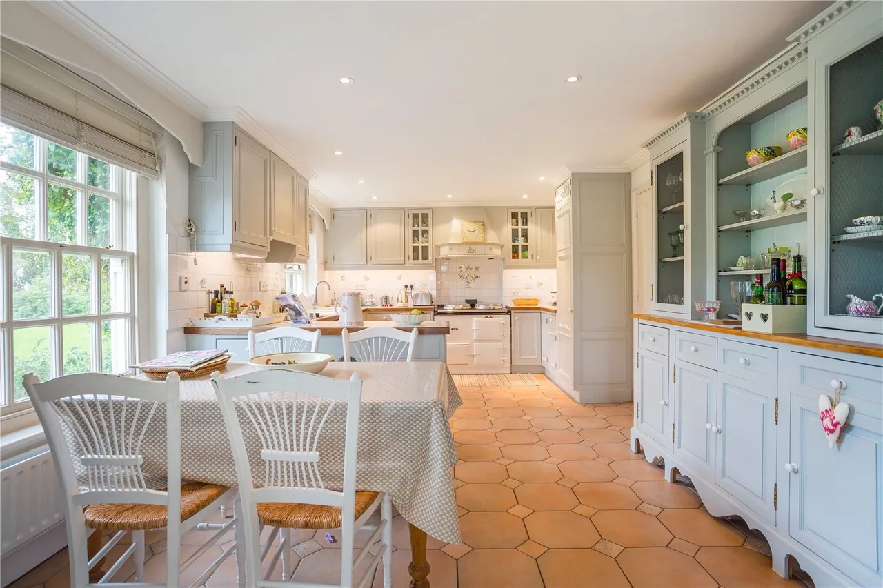 Ermin Street, Hungerford, RG17, photo 3