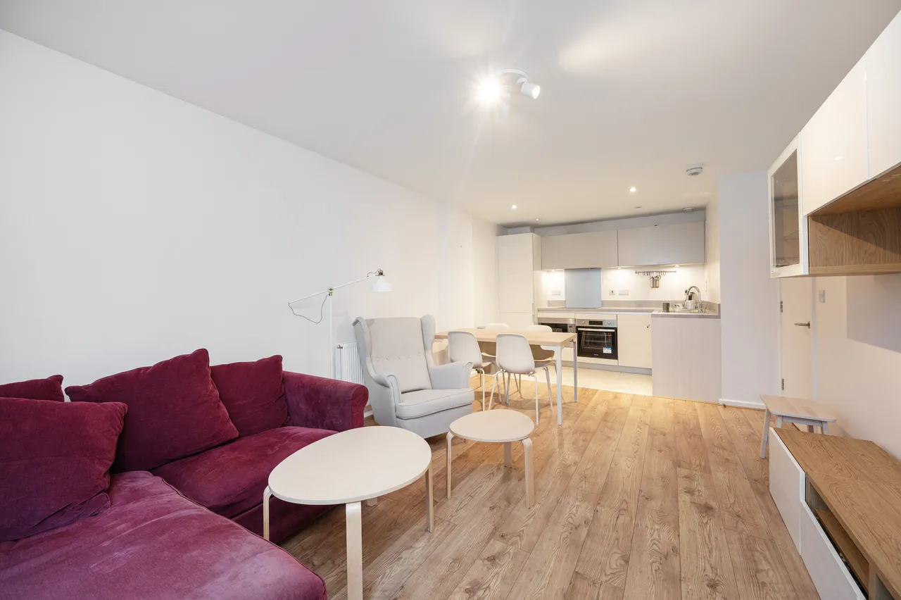 Flat 5, Thorn Apartments, 5 Geoff Cade Way, London, photo 7