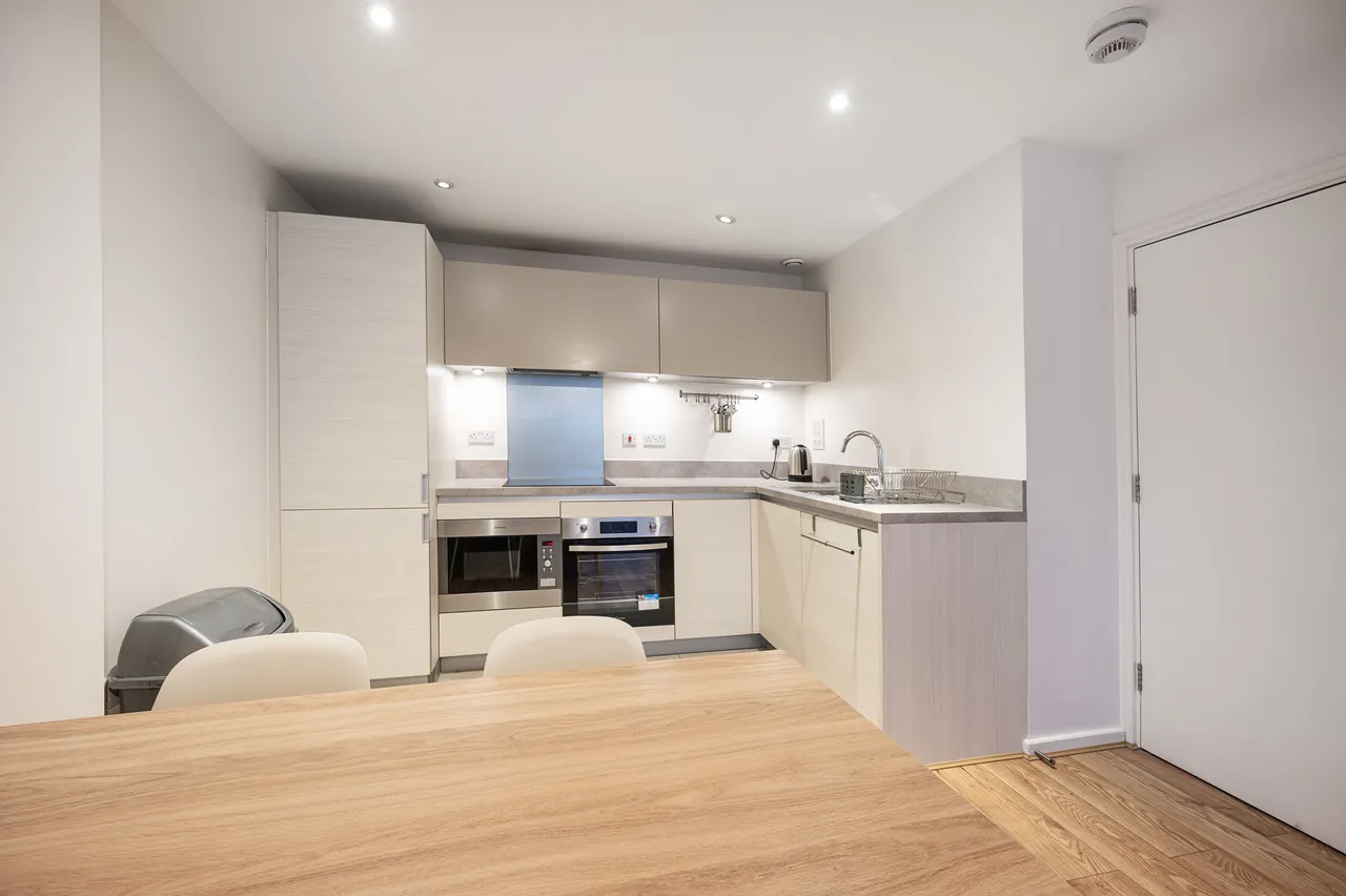 Flat 5, Thorn Apartments, 5 Geoff Cade Way, London, photo 8