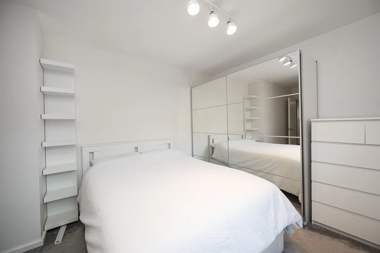 Flat 5, Thorn Apartments, 5 Geoff Cade Way, London, photo 6