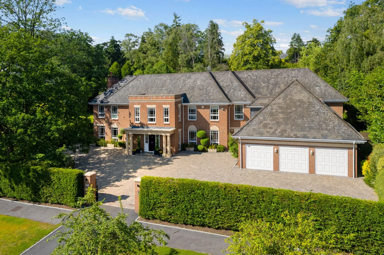 6 bed house for sale — Fishers Wood, Sunningdale, SL5