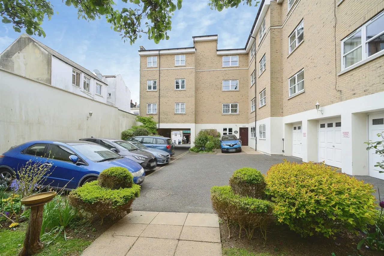 St. Georges Road, Brighton, photo 6