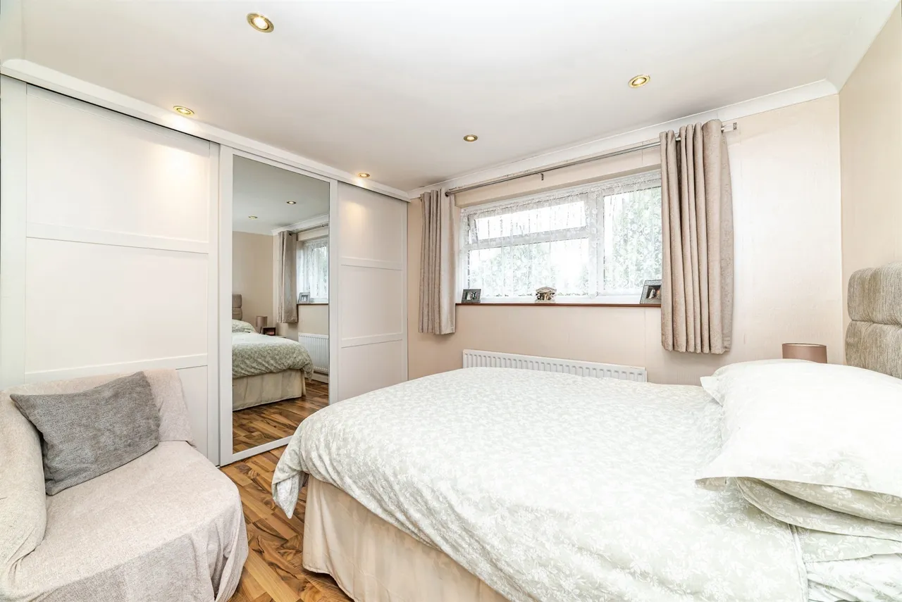 Portsmouth Crescent, Basingstoke, photo 10