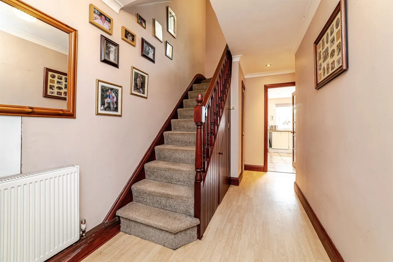 Portsmouth Crescent, Basingstoke, photo 8