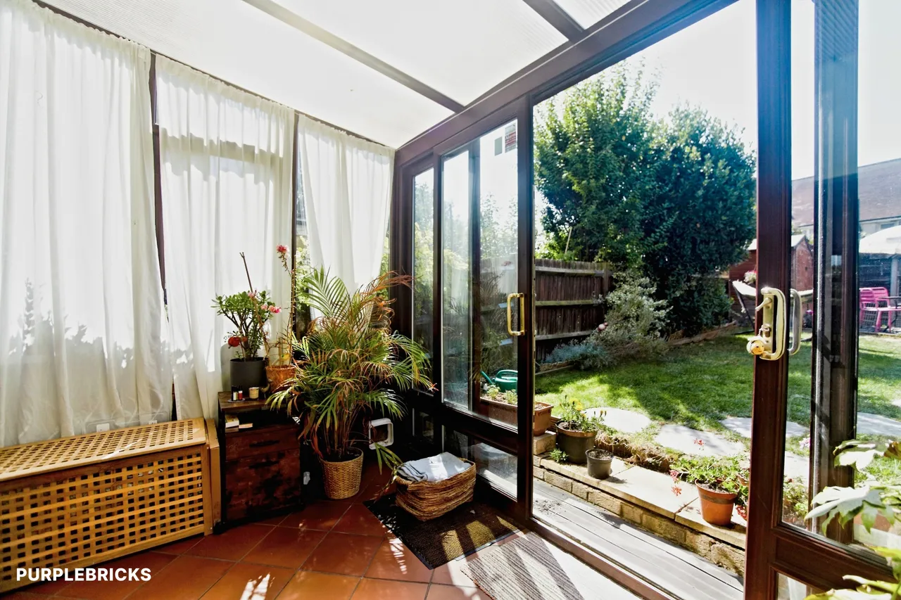 Norton Gardens, Norbury, SW16, photo 7