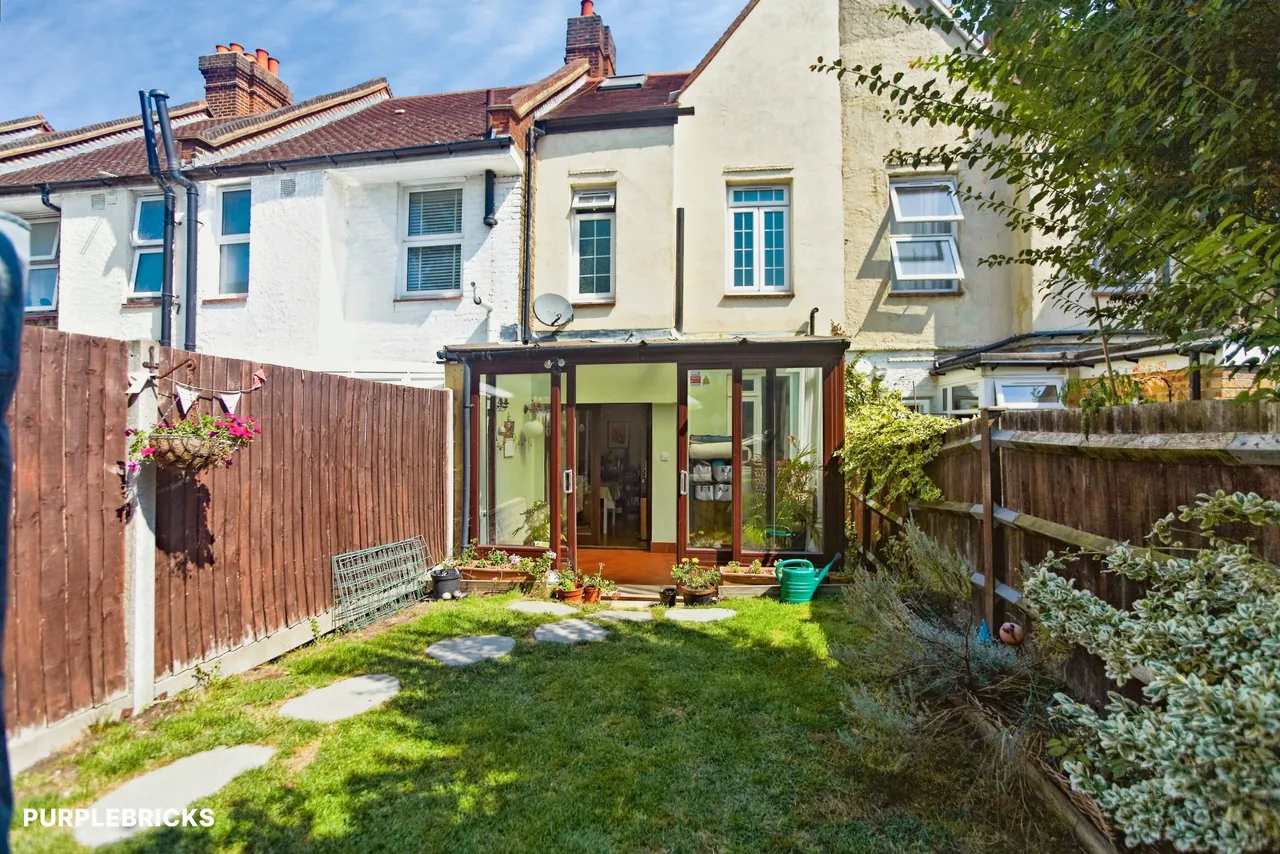 Norton Gardens, Norbury, SW16, photo 13