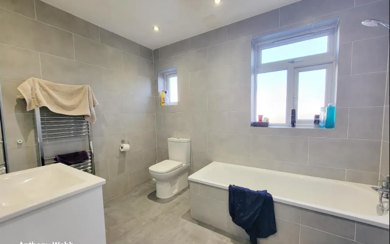 Hedge Lane, Palmers Green, N13, photo 7