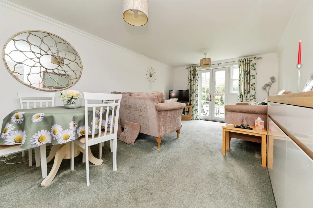 Merrifield Court, Welwyn Garden City, photo 6