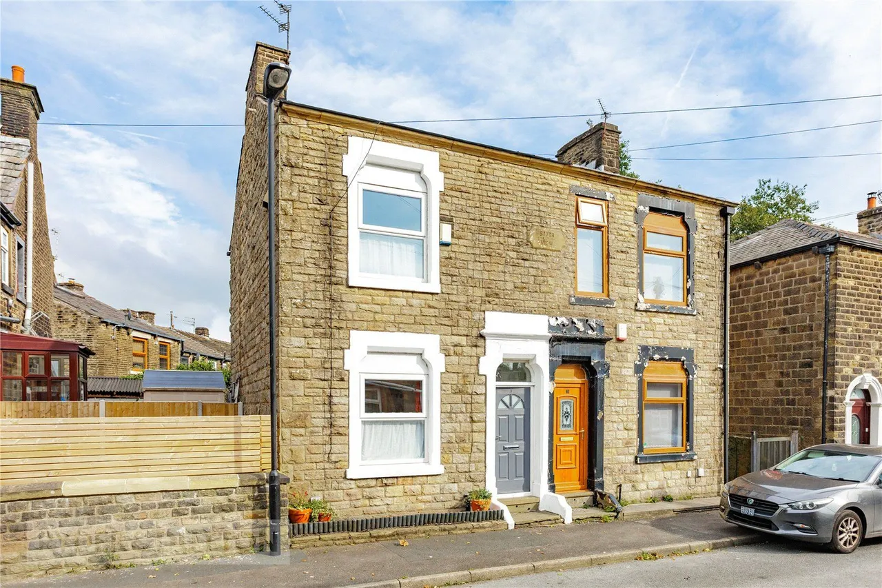 Livingstone Street, Lees, OL4, photo 19