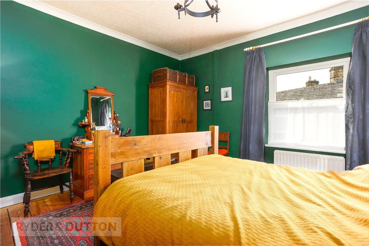 Livingstone Street, Lees, OL4, photo 10