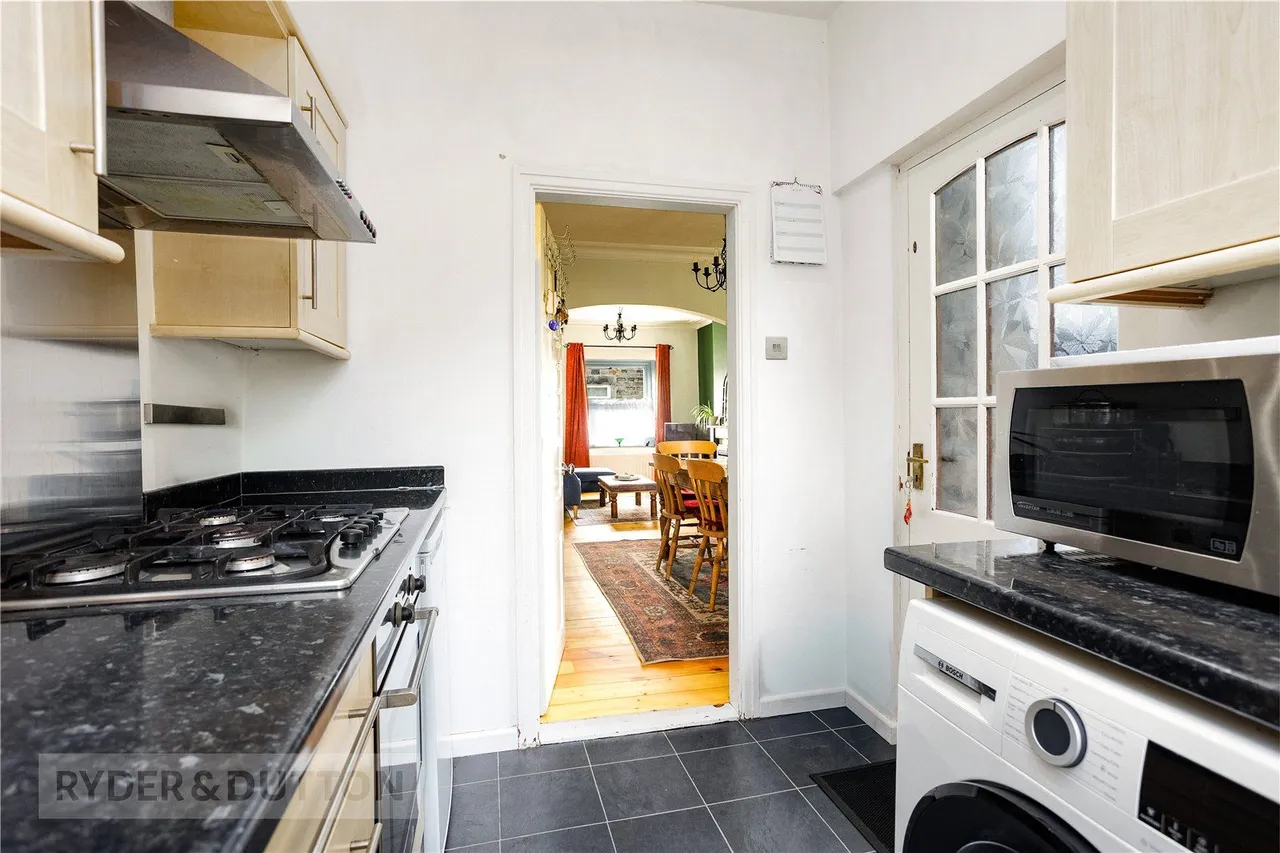 Livingstone Street, Lees, OL4, photo 9