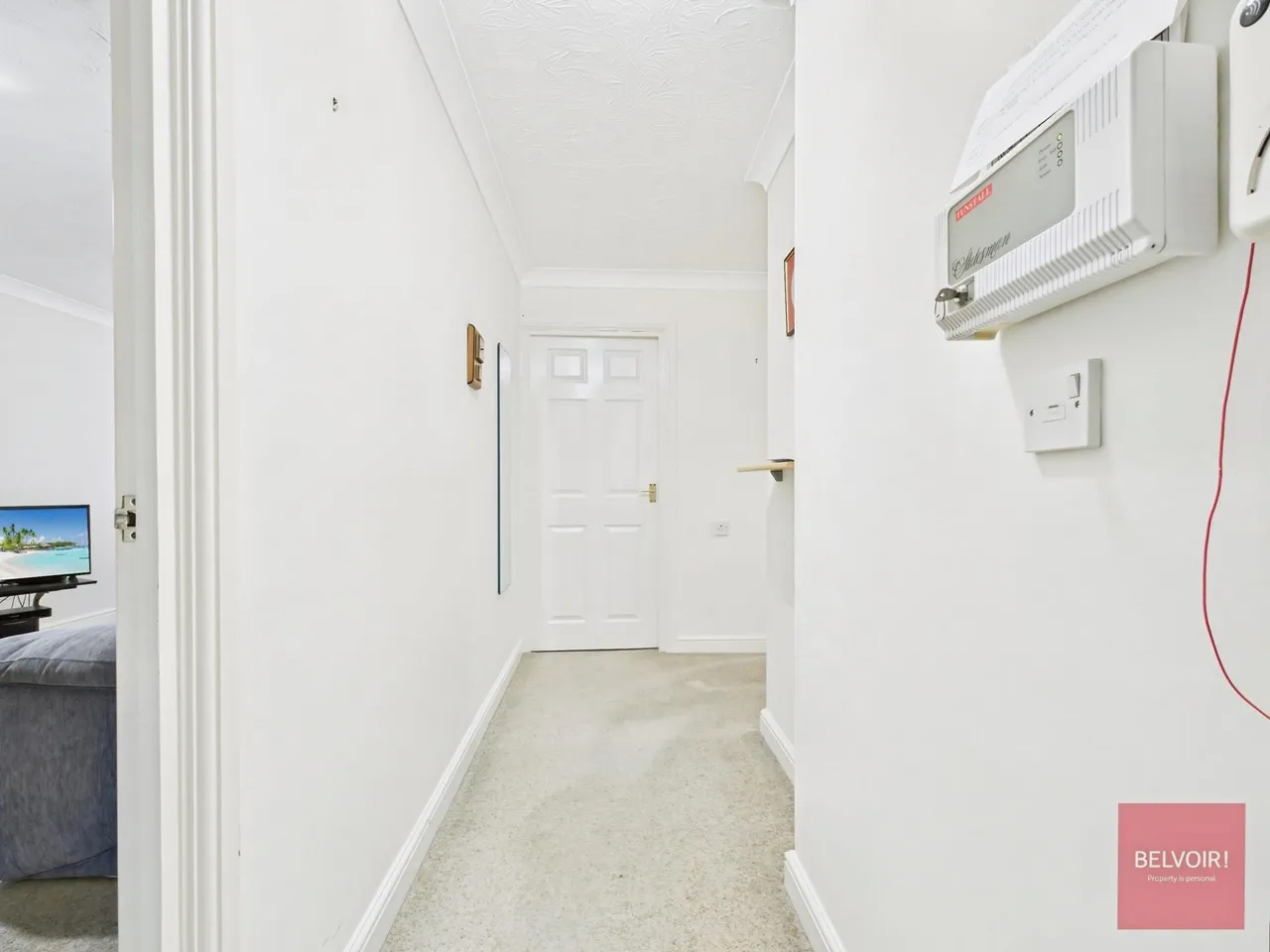 Maxime Court, Sketty, Swansea, SA2, photo 10