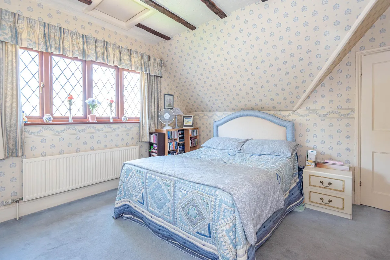 St Catharines Road, Broxbourne, photo 24