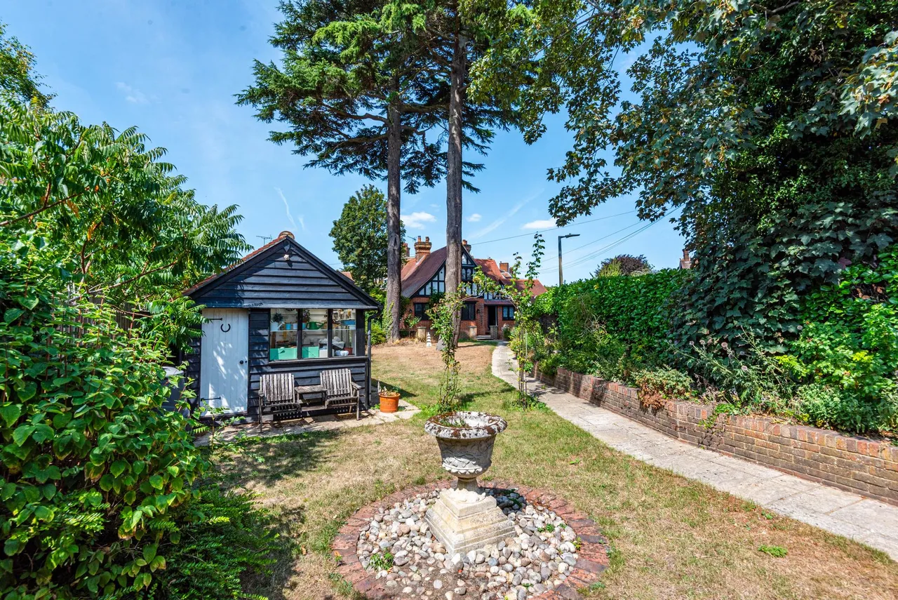 St Catharines Road, Broxbourne, photo 27