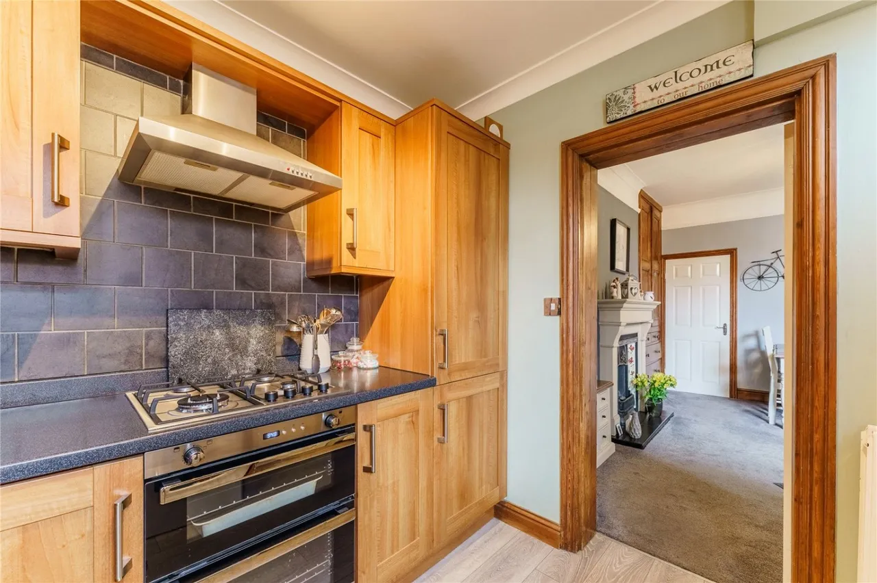 Willow Lane, Featherstone, WF7, photo 11