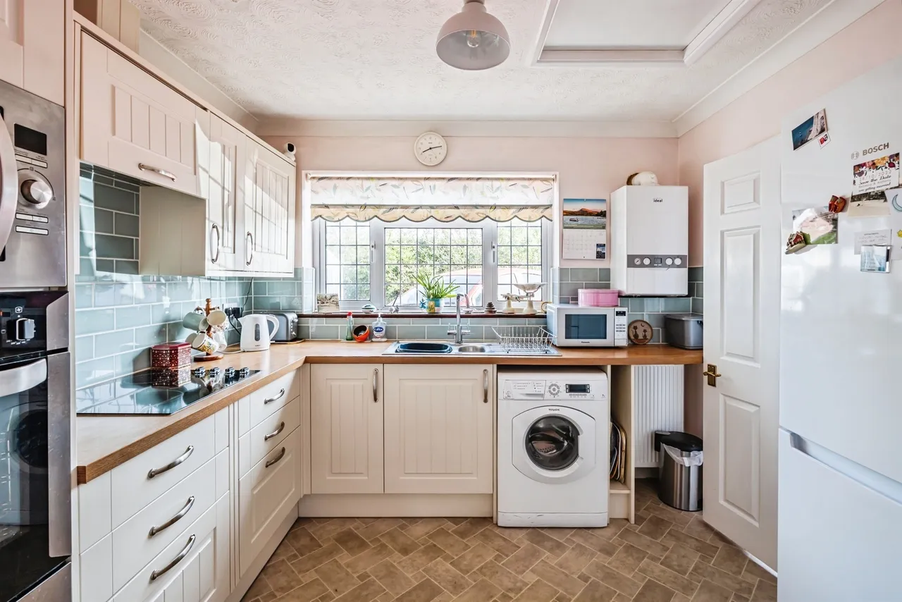 Arundel Road, Seaford, BN25, photo 11