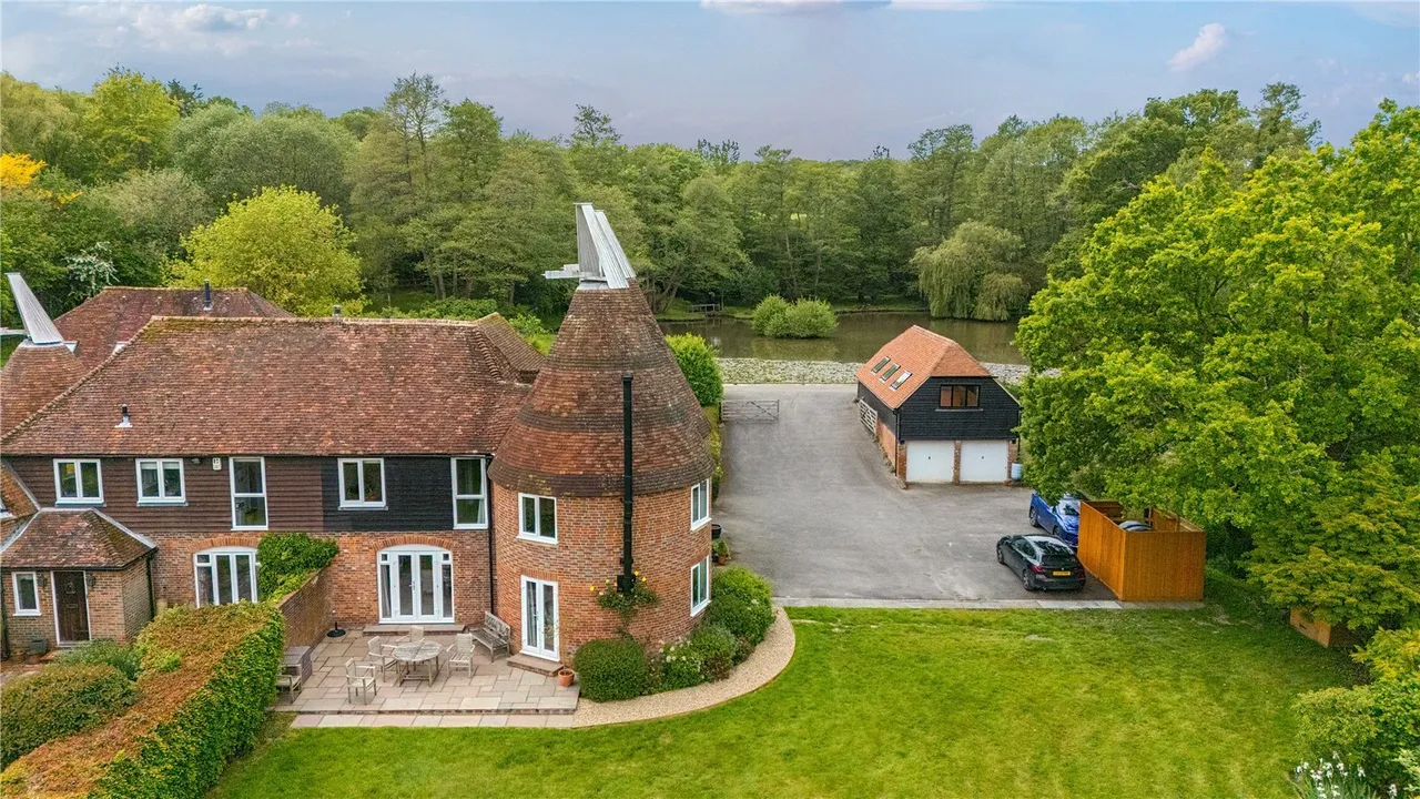 Salmans Lane, Penshurst, TN11, photo 2