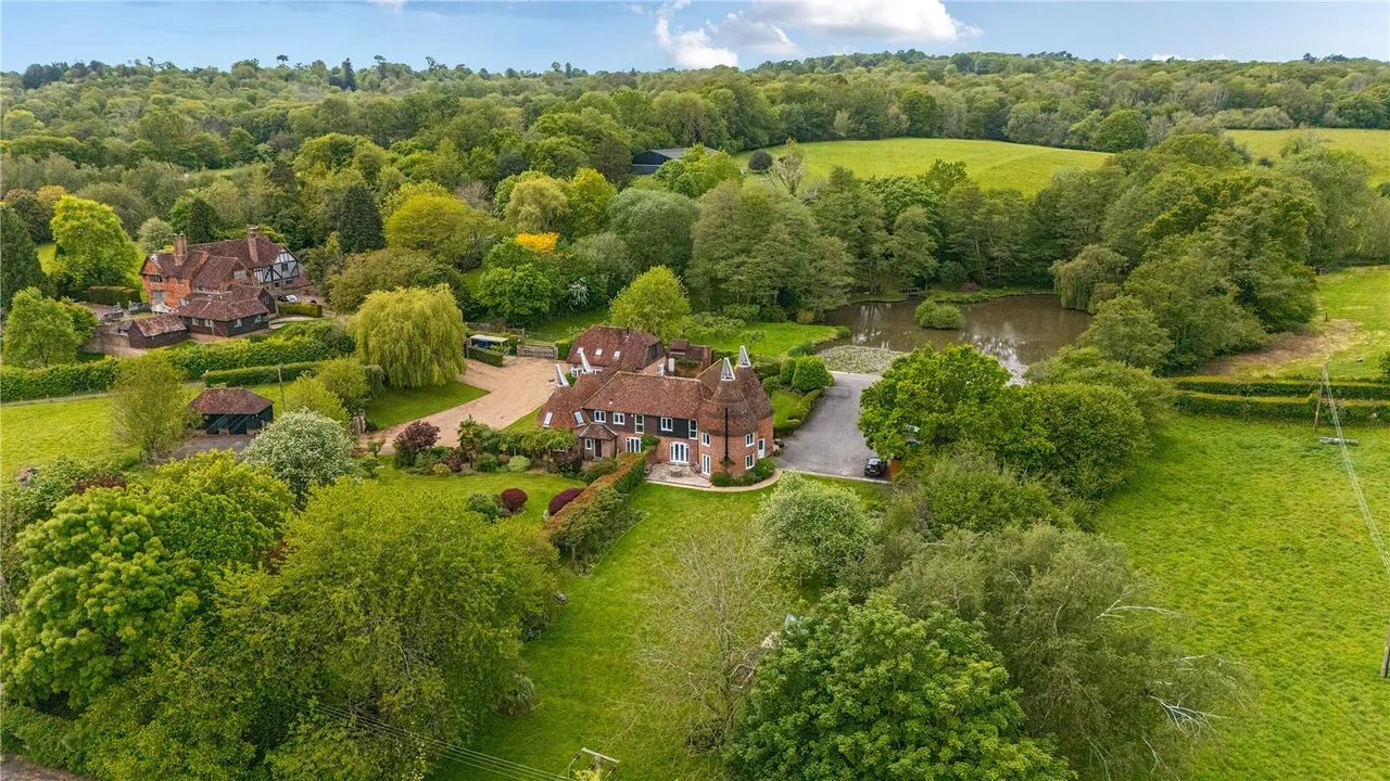 Salmans Lane, Penshurst, TN11, photo 17