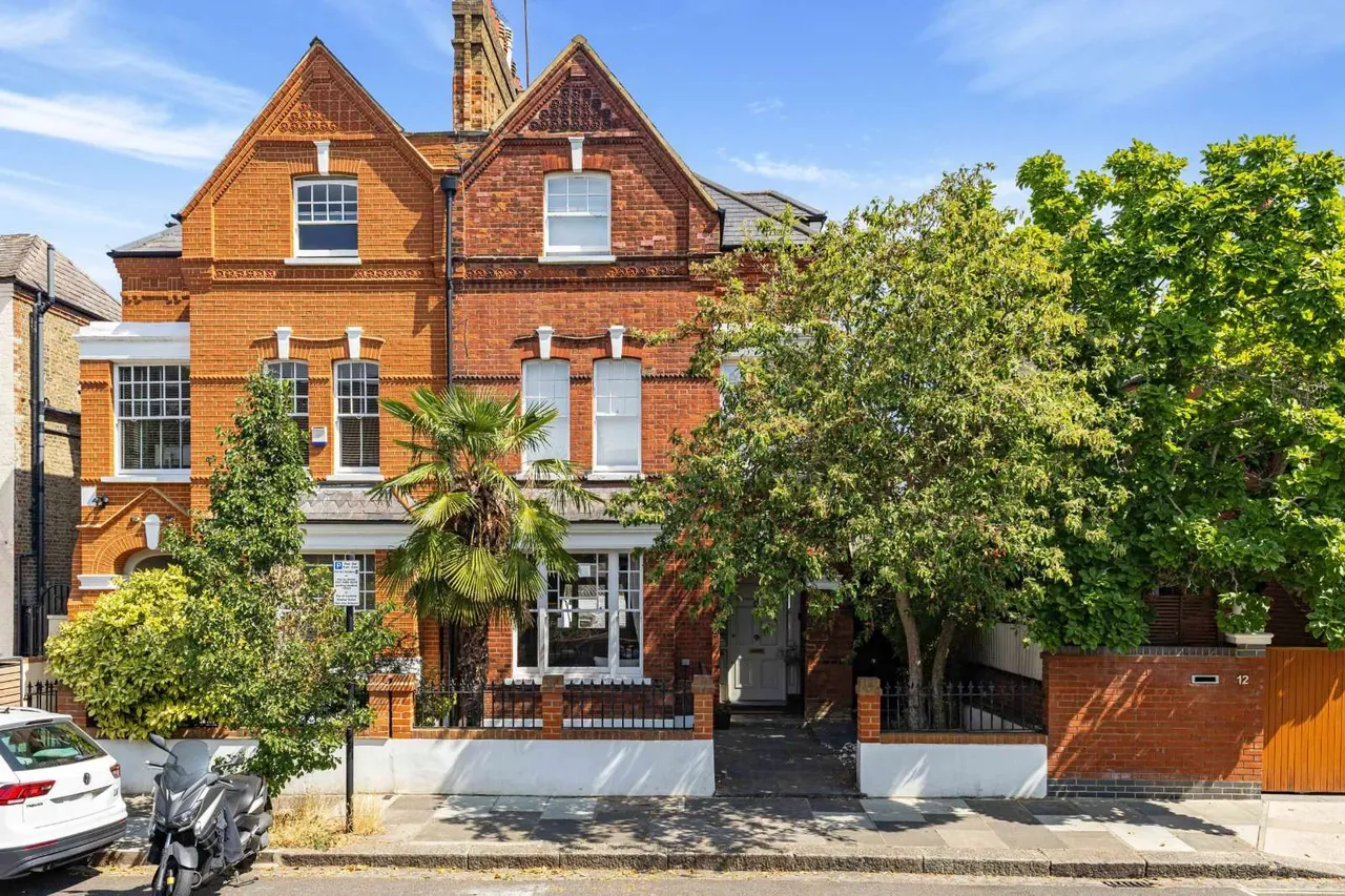 2 bed flat for sale — Fulham Park Road, Fulham, London, SW6 4LH