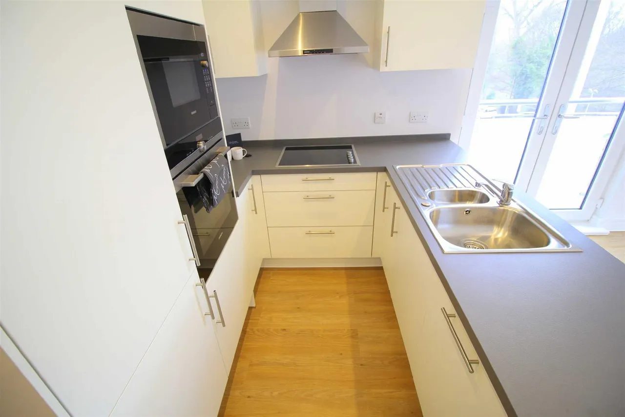 Barlow Moor Road, Chorlton, M21, photo 6