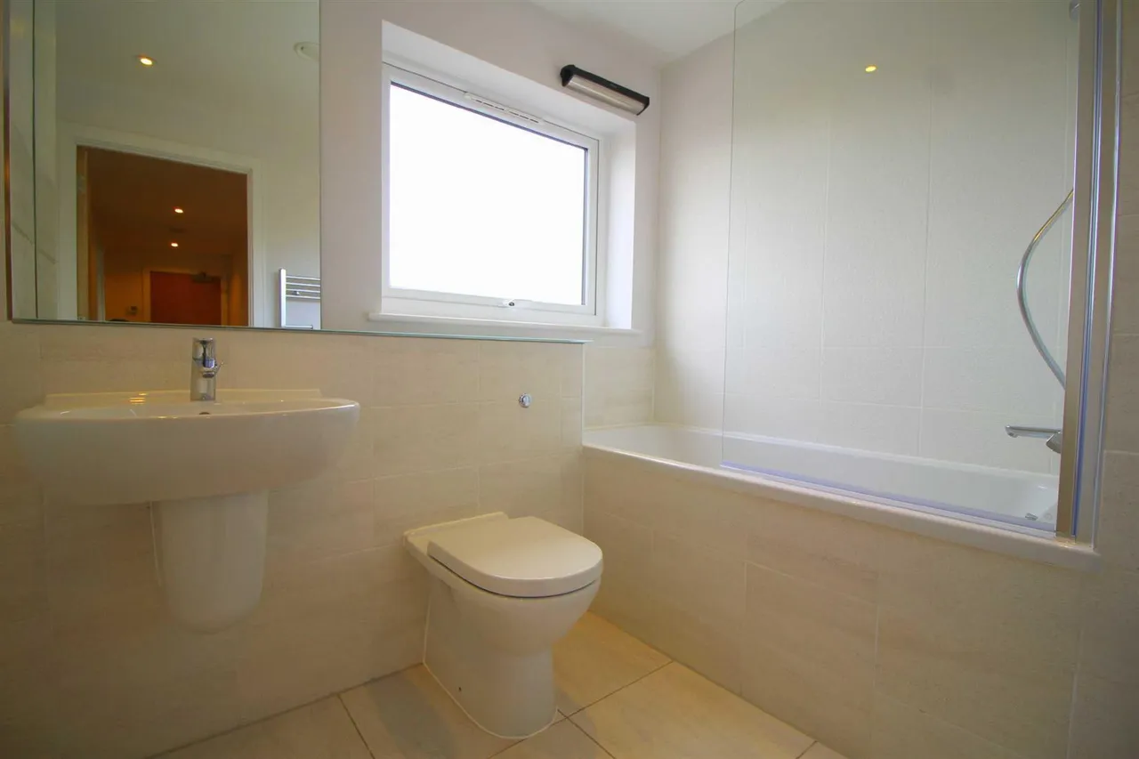 Barlow Moor Road, Chorlton, M21, photo 8