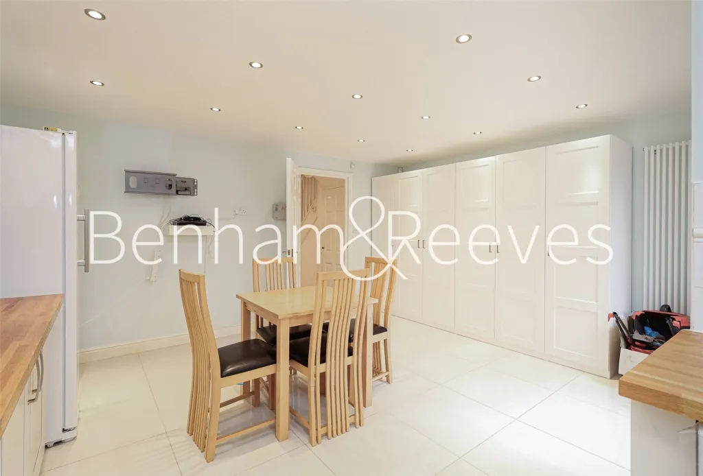 Elizabeth Fry Place, Woolwich, SE18, photo 9