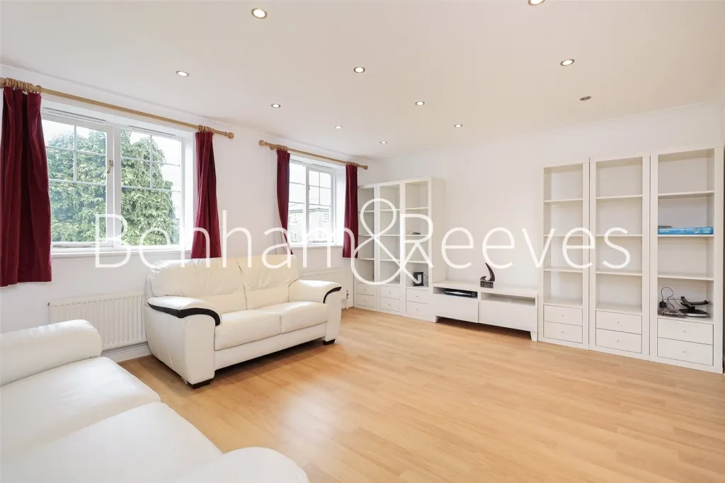 Elizabeth Fry Place, Woolwich, SE18, photo 16