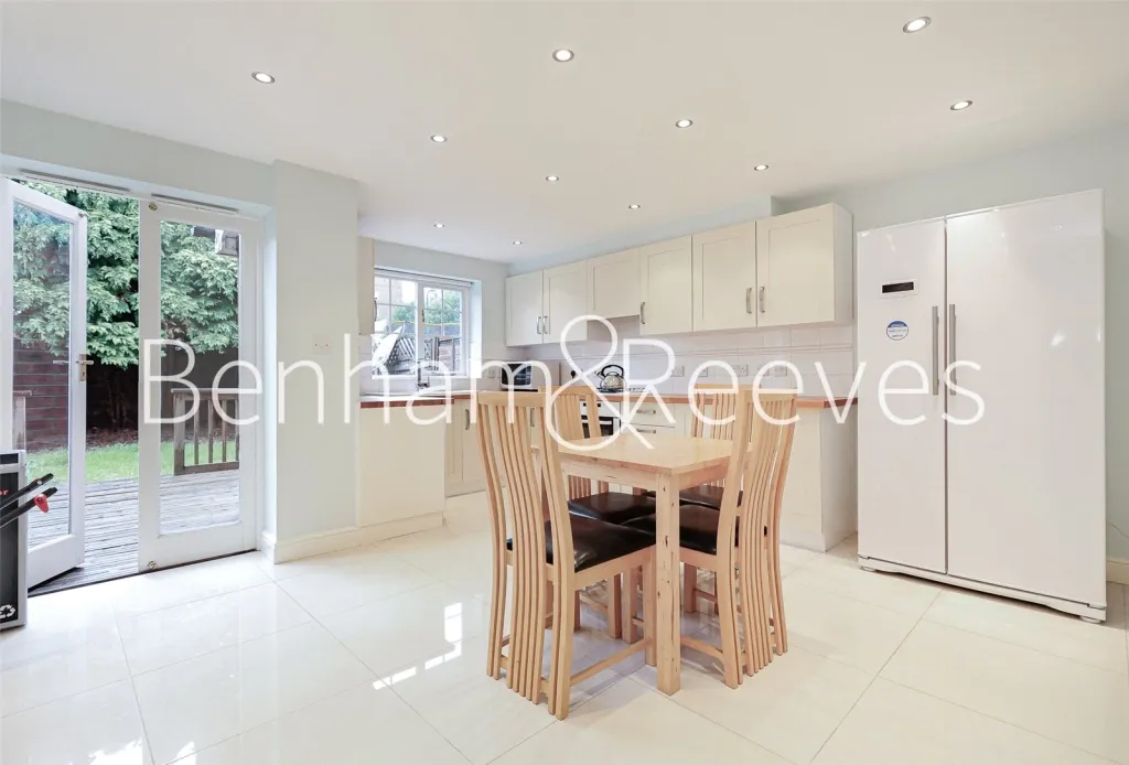 Elizabeth Fry Place, Woolwich, SE18, photo 21