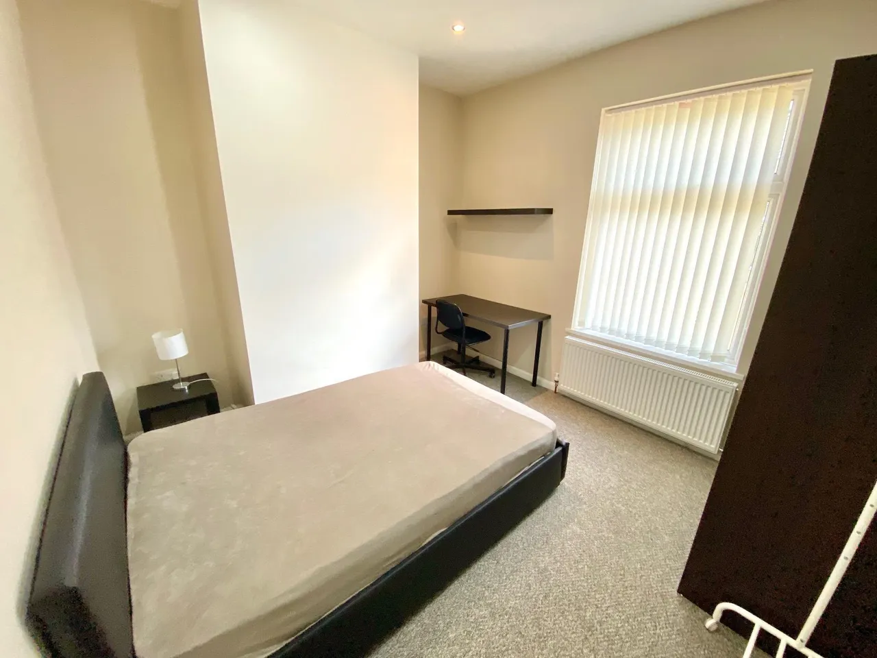 Elm Street, Huddersfield, HD4, photo 13