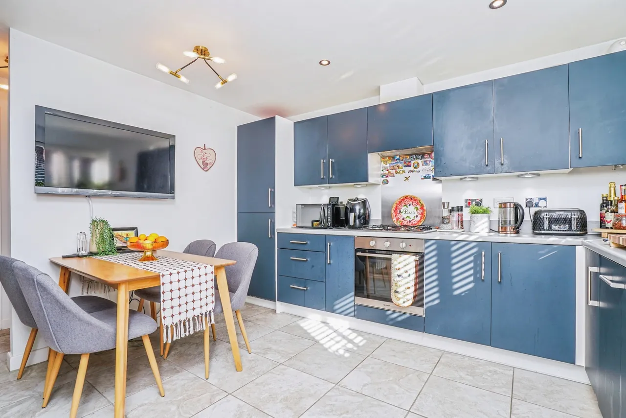 Swallow Crescent, Leeds, LS12, photo 7
