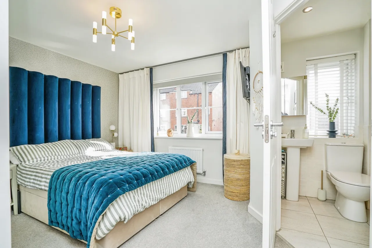 Swallow Crescent, Leeds, LS12, photo 8