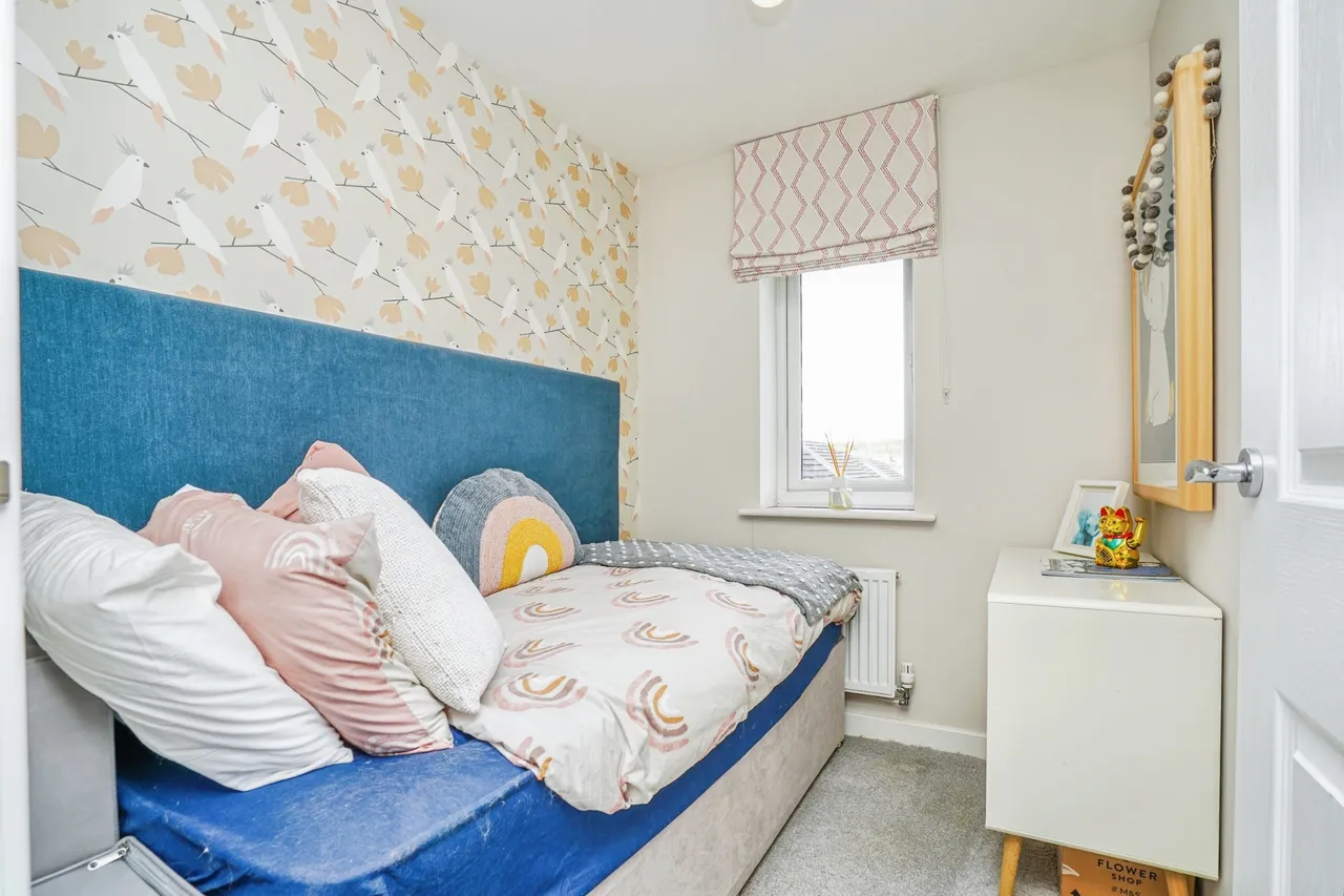 Swallow Crescent, Leeds, LS12, photo 17