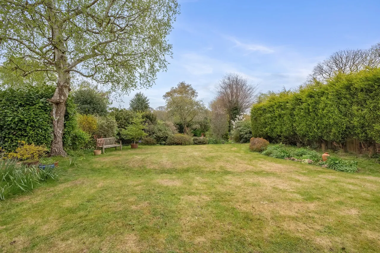 Smithbarn, Horsham, RH13, photo 18
