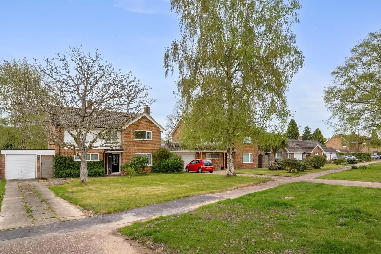 Smithbarn, Horsham, RH13, photo 16