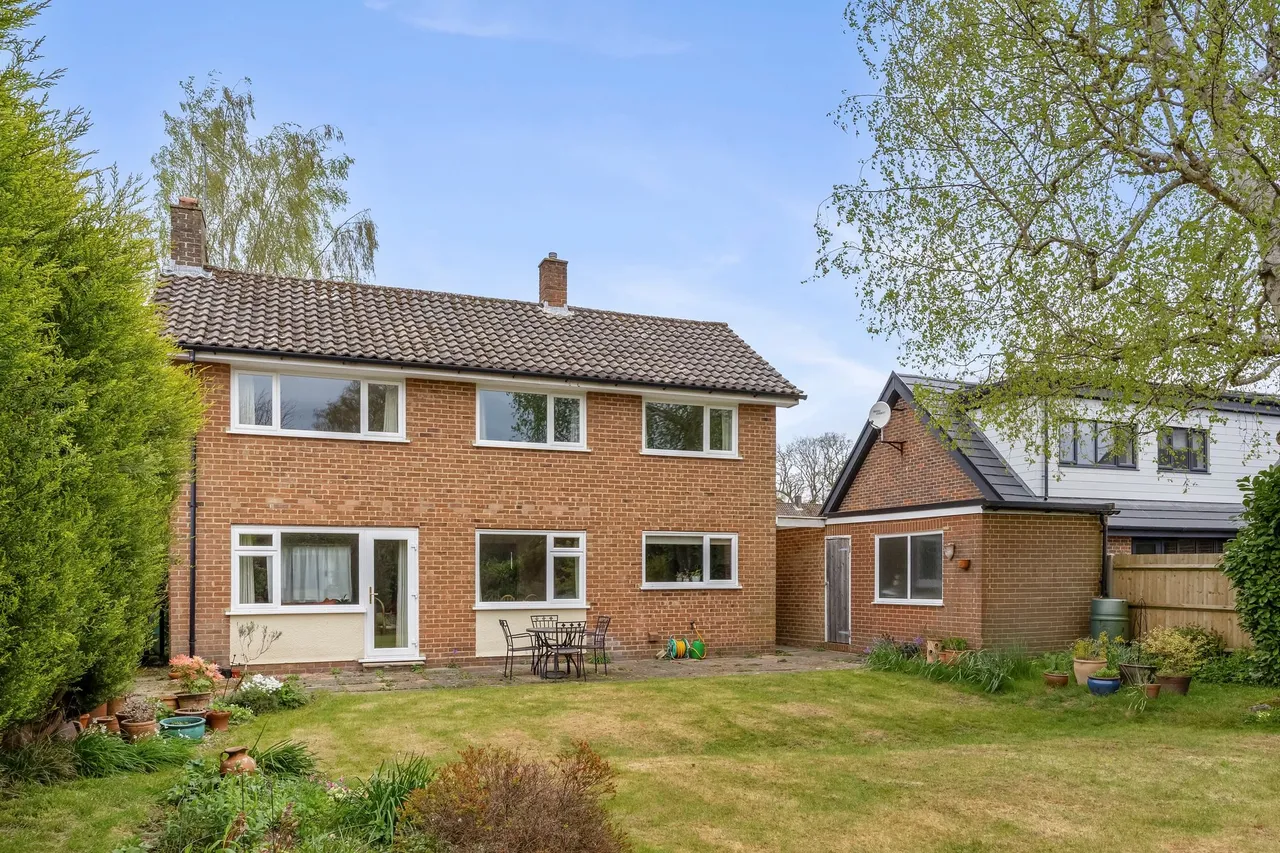 Smithbarn, Horsham, RH13, photo 19