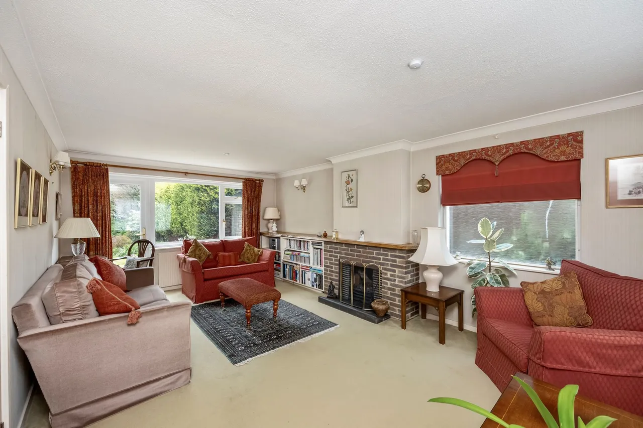 Smithbarn, Horsham, RH13, photo 6