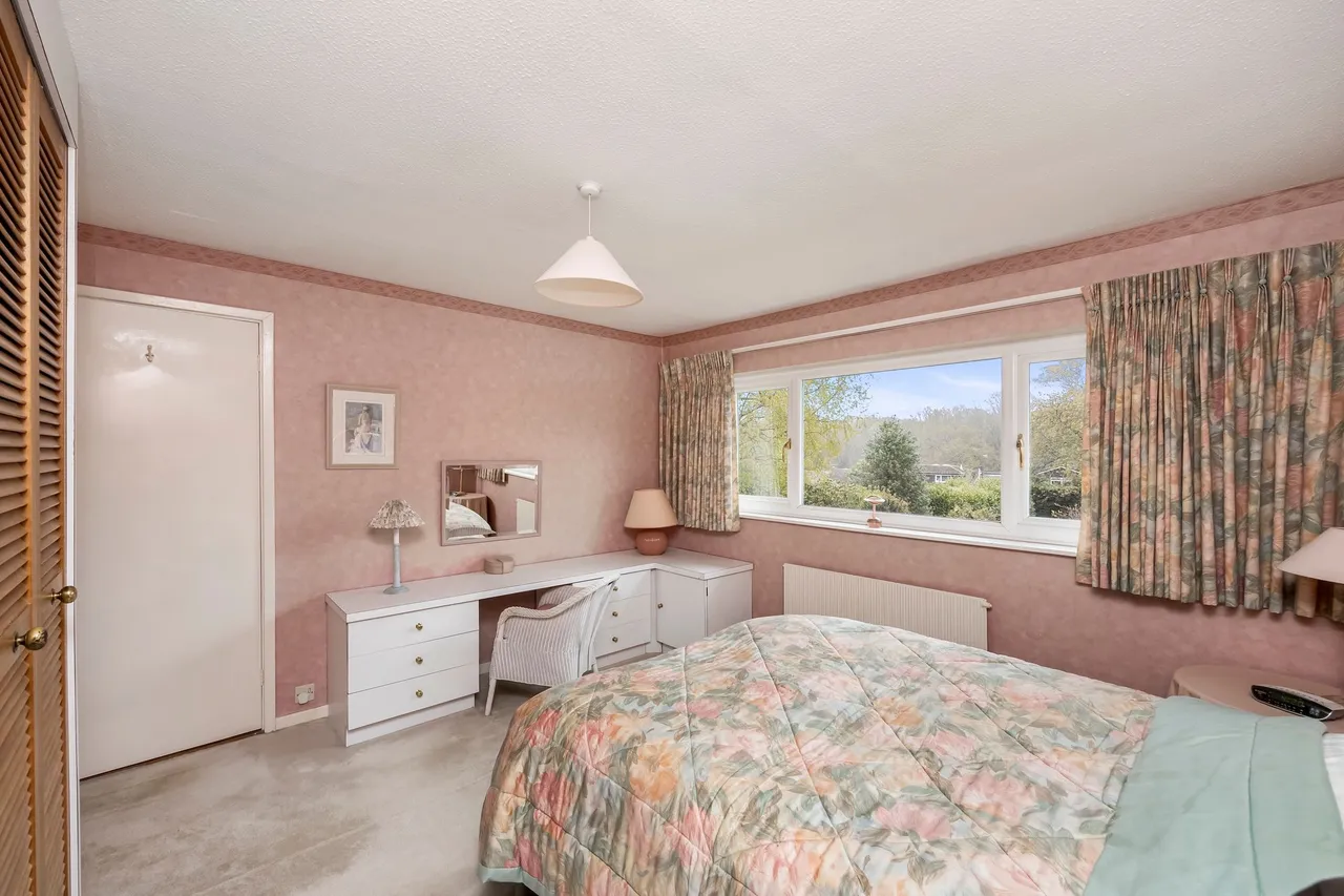 Smithbarn, Horsham, RH13, photo 11